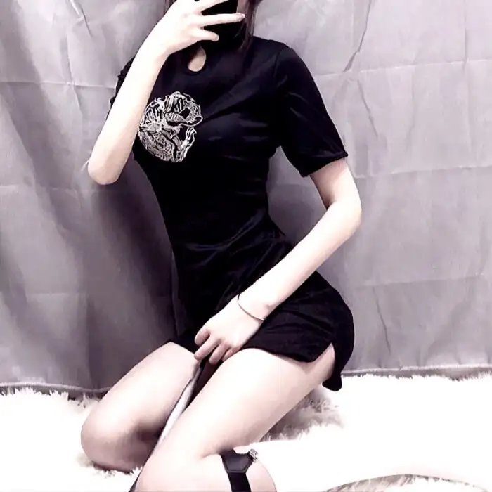 惊恐地